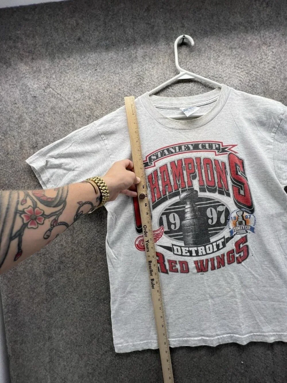Detroit Red Wings Shirt Mens Large Gray Hockey Gildan Stanley Cup Champs 97 VTG